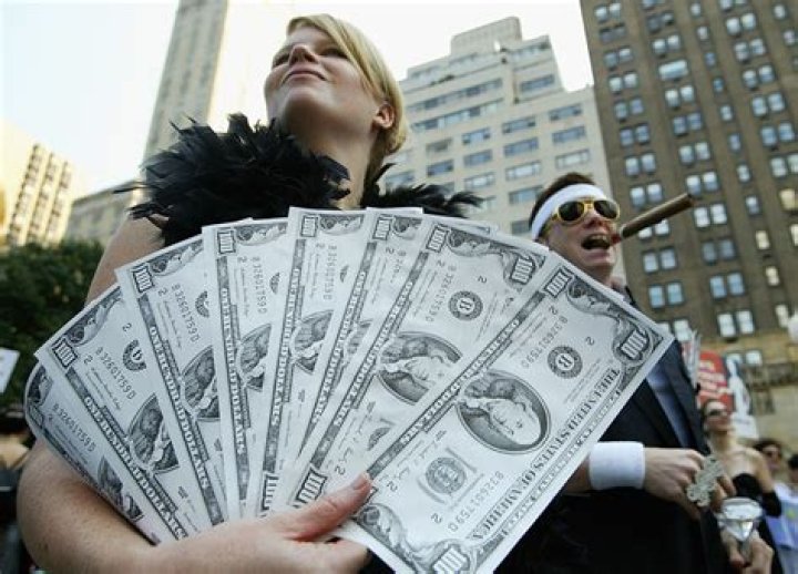 A New Study Shows There Was A 5.4 Percent Decline In The Number Of Worldwide Billionaires Last Year