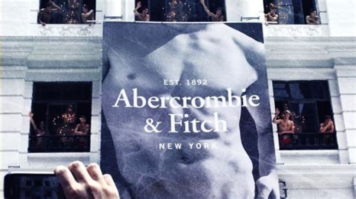 Abercrombie & Fitch Finally Dumps CEO Mike Jeffries - Don't Let The Shirtless Male Models Hit You On The Way Out!
