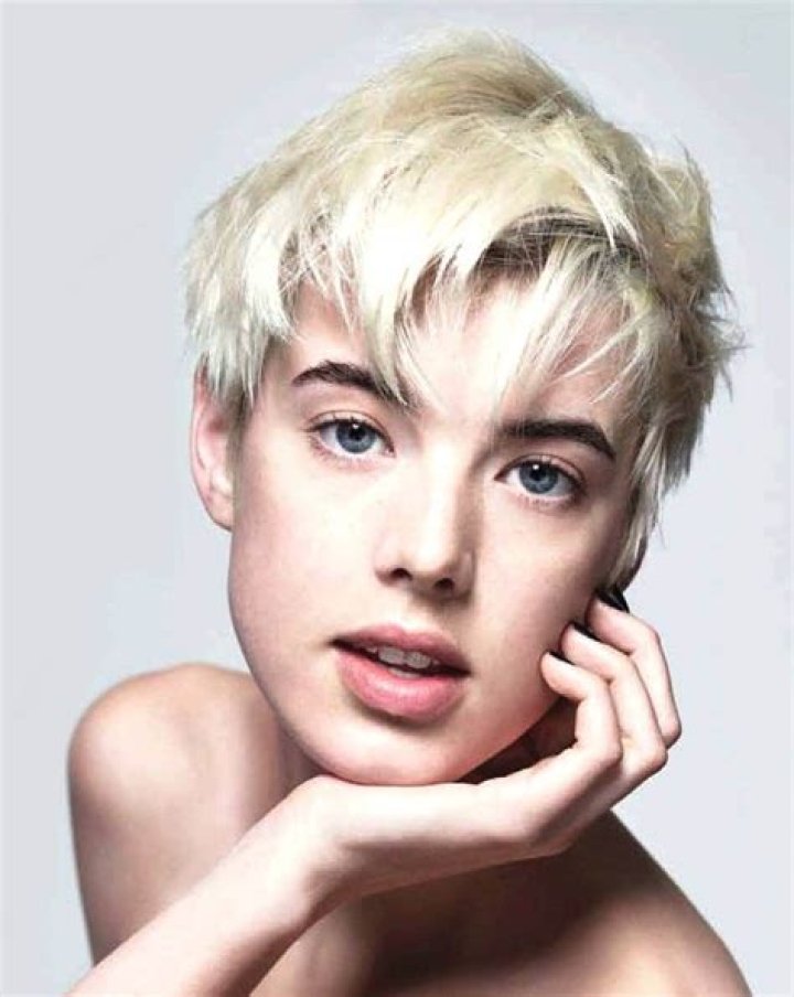 Agyness Deyn Net Worth | Celebrity Net Worth