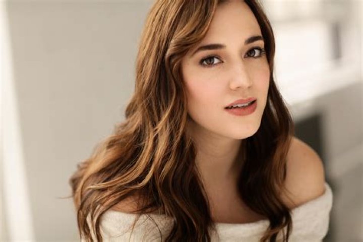 Andrea Bowen Net Worth | Celebrity Net Worth