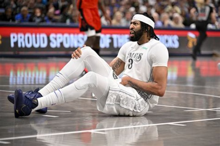 Anthony Davis Is Sitting Out The Rest Of The Season, And It's Going To Cost Him $24 Million