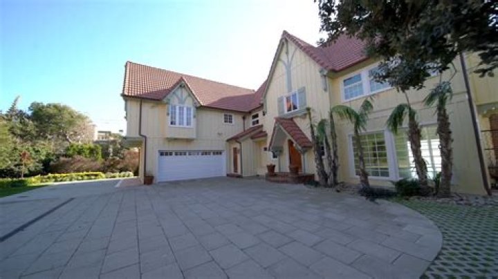 Anthony Hopkins Lists Malibu Estate For $11.5 Million