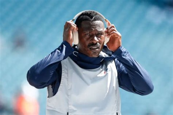 Antonio Brown Could Go From $30 Million Guaranteed To Just Over $158,000 In The Span Of Six Months