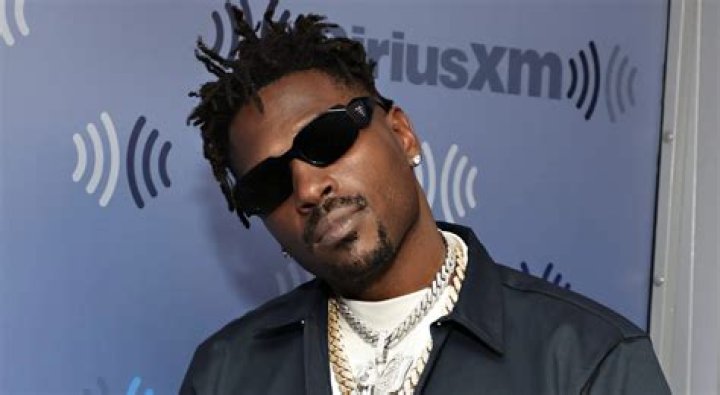 Antonio Brown Ordered To Pay More Than $1 Million To Jeweler Over Unreturned Pieces