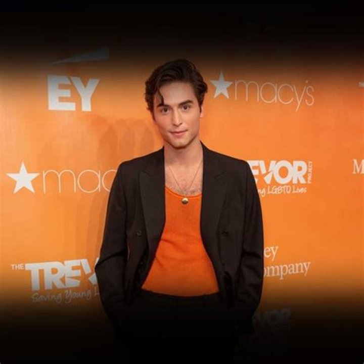 Benito Skinner Net Worth | Celebrity Net Worth