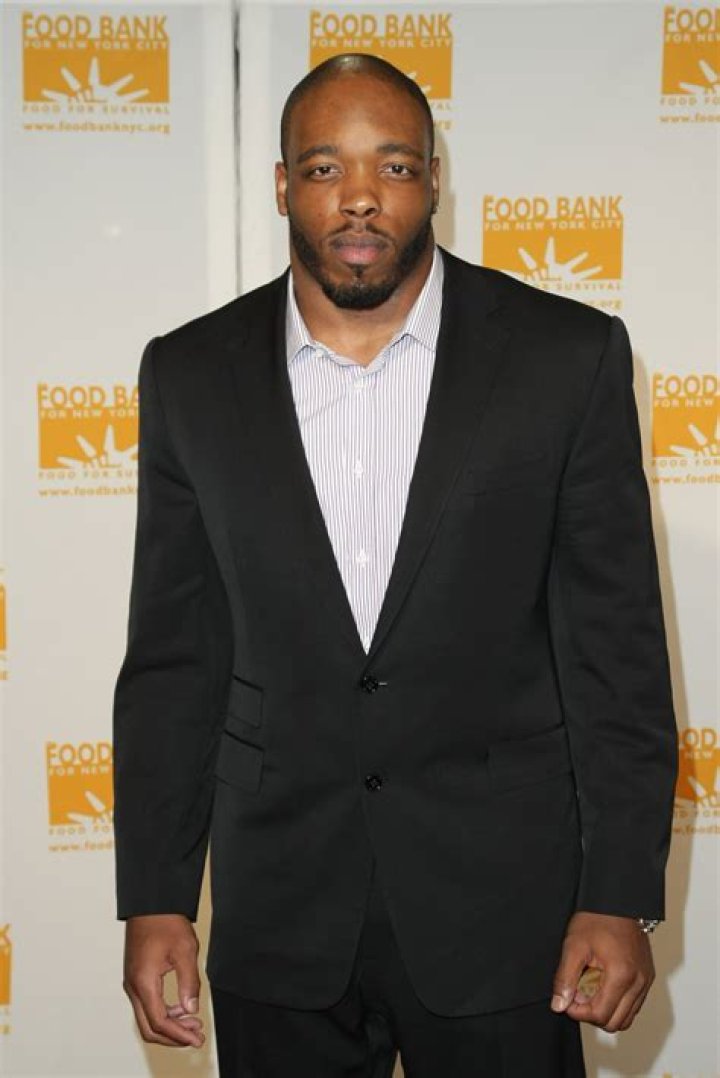 Calvin Pace Net Worth | Celebrity Net Worth