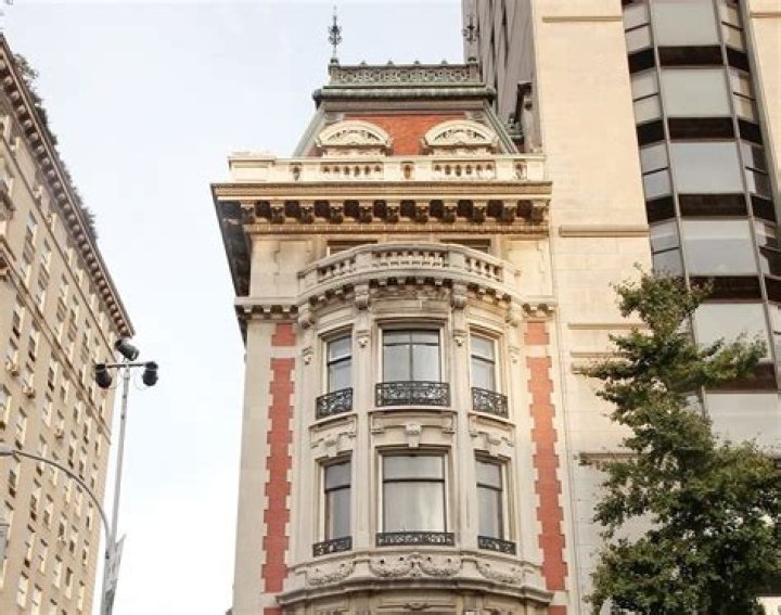 Mexico's Richest Billionaire - Carlos Slim - Lists NYC's Biggest Townhouse For $80 Million