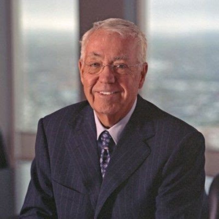 Clayton Riddell Net Worth | Celebrity Net Worth