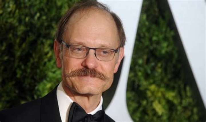 David Hyde Pierce Net Worth