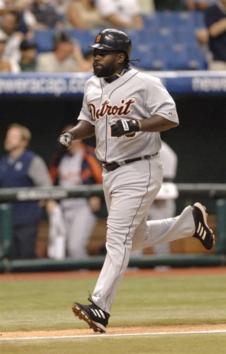 Dmitri Young Net Worth | Celebrity Net Worth