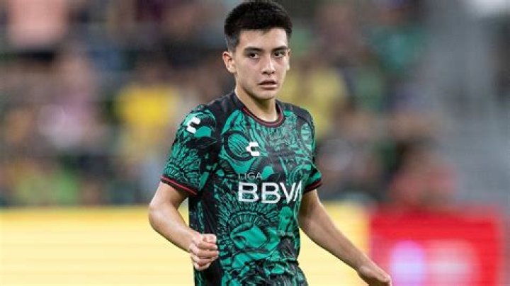 Estela Mora Net Worth | Celebrity Net Worth