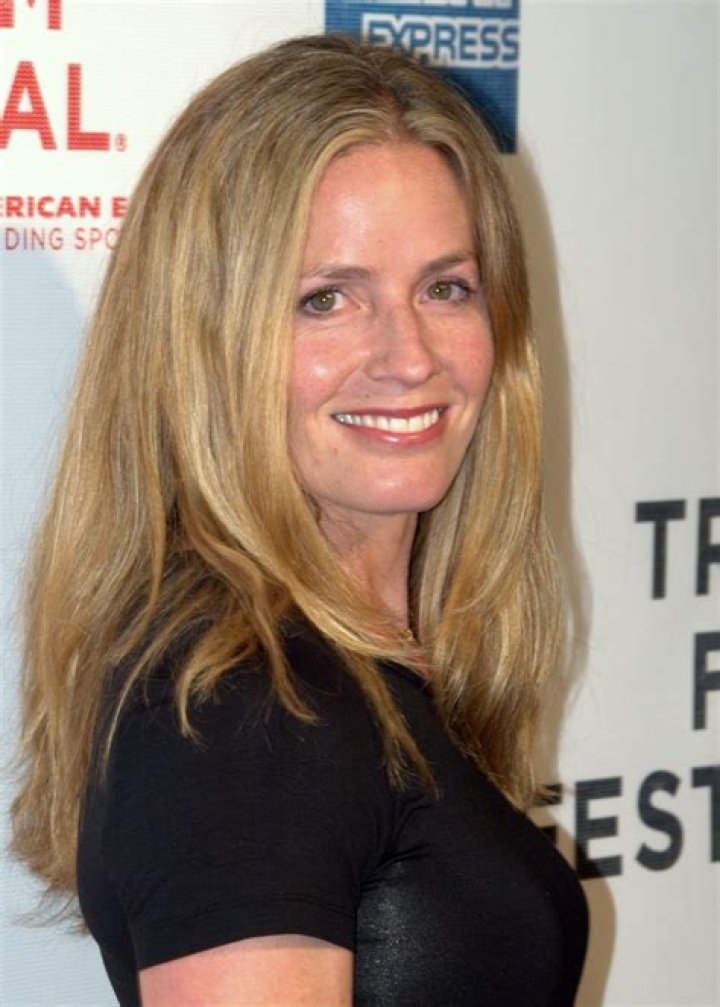 Elisabeth Shue Net Worth | Celebrity Net Worth