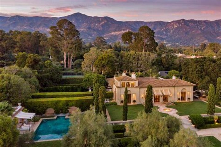Ellen DeGeneres Sells Beverly Hills Estate Formerly Owned By Adam Levine For $47 million