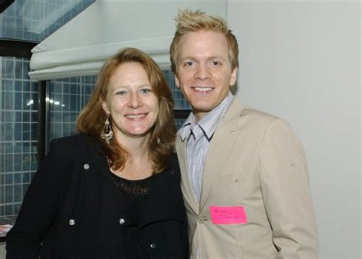 Ellen Gordon Net Worth | Celebrity Net Worth