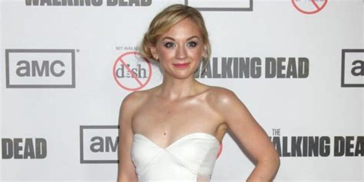 Emily Kinney Net Worth | Celebrity Net Worth