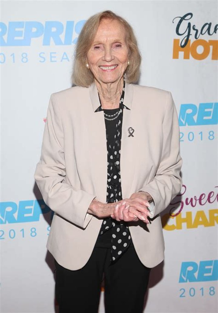 Eva Marie Saint Net Worth