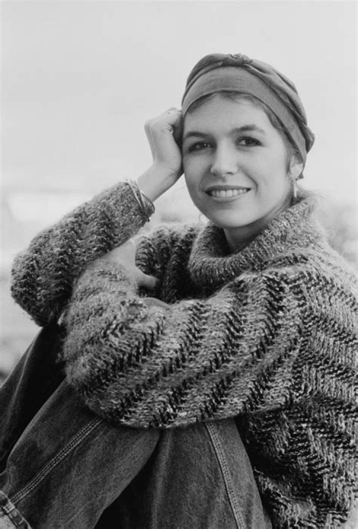 Finola Hughes Net Worth | Celebrity Net Worth