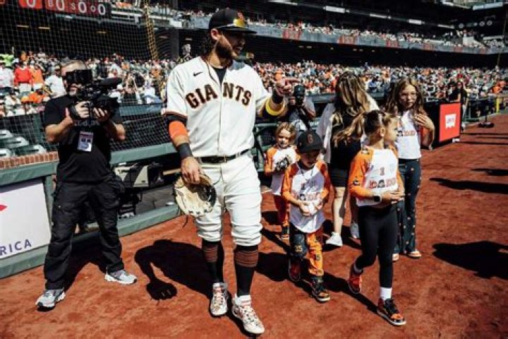 Giants Sign Shortstop Brandon Crawford To Six-Year, $75 Million Extension