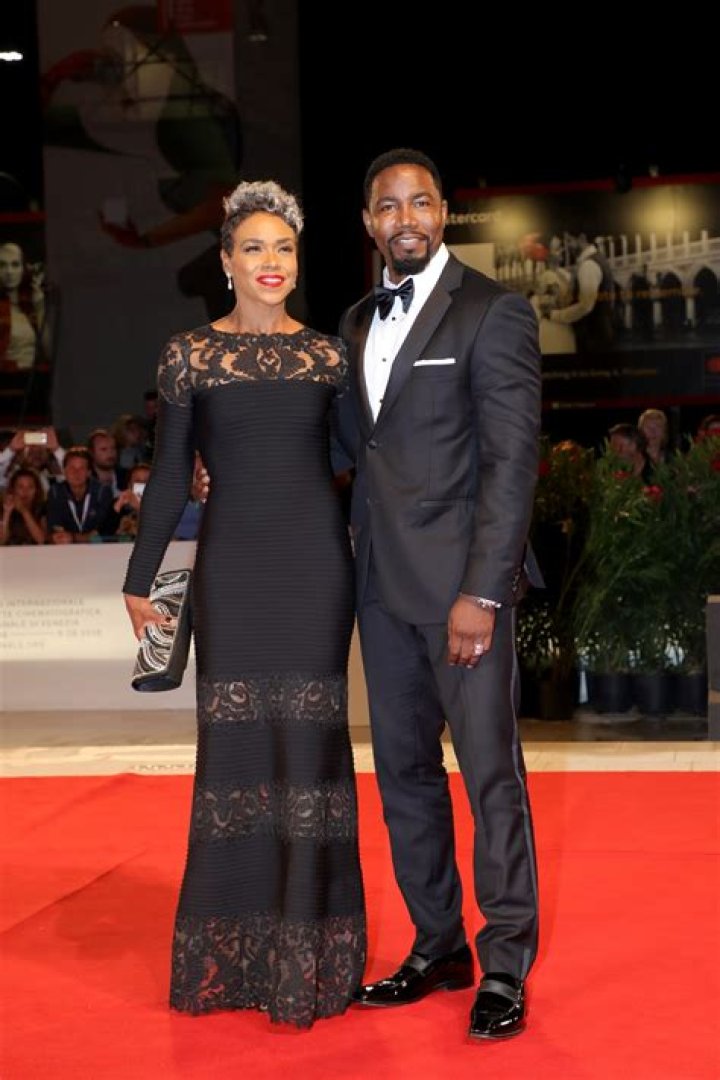 Gillian Iliana Waters Net Worth