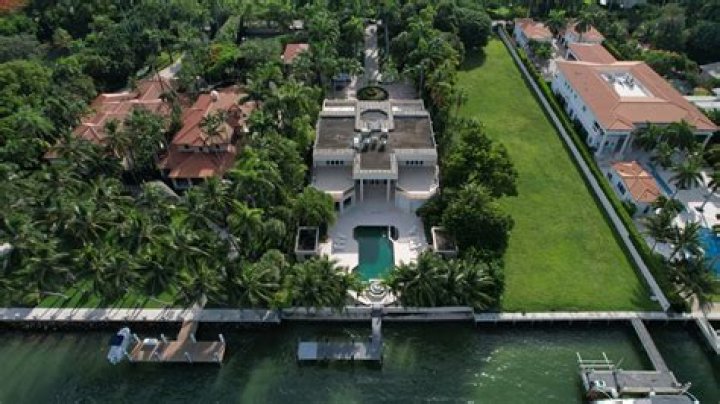 Gloria Estefan Finally Sells Star Island Mansion "Nana's Villa" For $35 Million