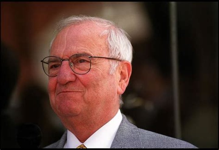 How Lee Iacocca Revolutionized The Car Industry, And How CEOs Make TONS Of Money