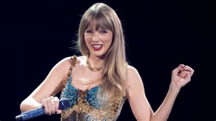 Is Taylor Swift On The Verge Of Signing A 9-Figure Contract?