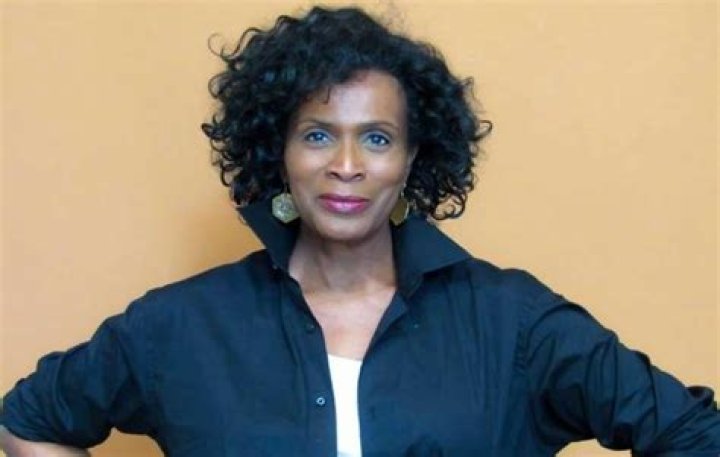 Janet Hubert Net Worth | Celebrity Net Worth