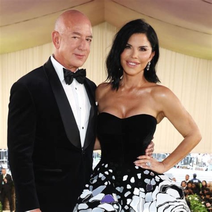Jeff Bezos Is Reportedly Dating TV Host Lauren Sanchez - The Former Wife Of Hollywood Talent Mogul Patrick Whitesell