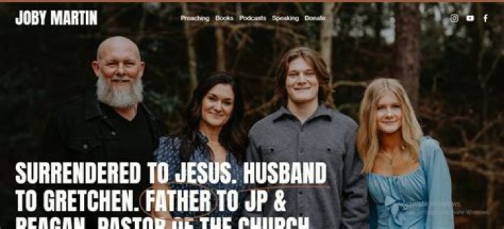 Jesse L. Martin Net Worth