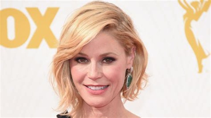 Julie Bowen Net Worth | Celebrity Net Worth