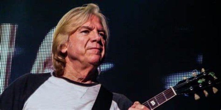 Justin Hayward Net Worth | Celebrity Net Worth