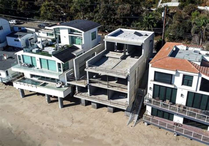 Kanye West Drops Price Of Malibu Mansion To $39 Million (He Bought It For $57 Million)