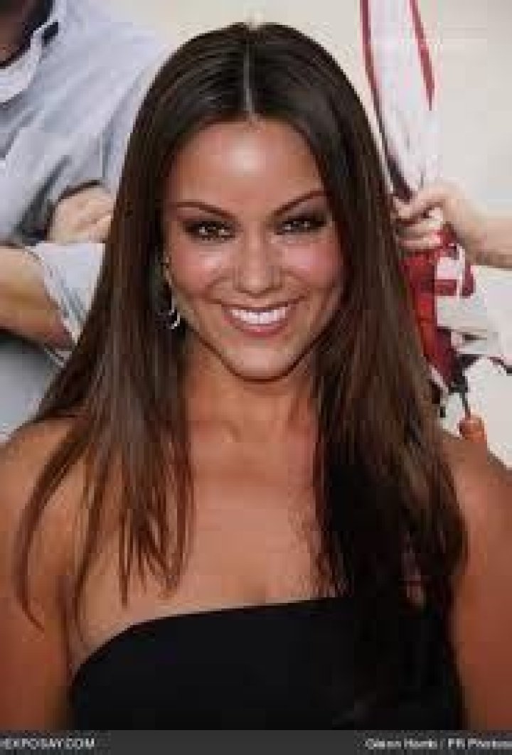 Katy Mixon Net Worth | Celebrity Net Worth