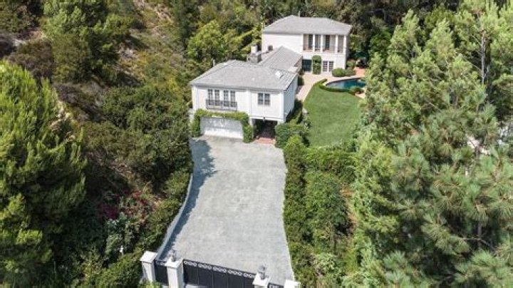 Katy Perry Puts Her 4,400-Square-Foot "Guest House" Up For Sale For $7.95 Million