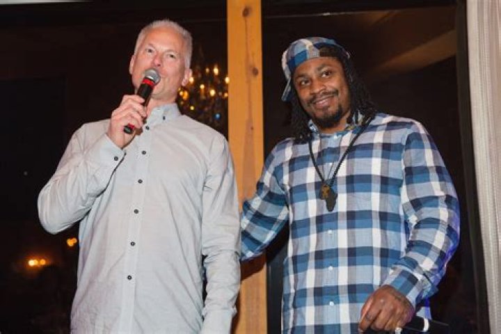 Kenny Mayne Net Worth | Celebrity Net Worth