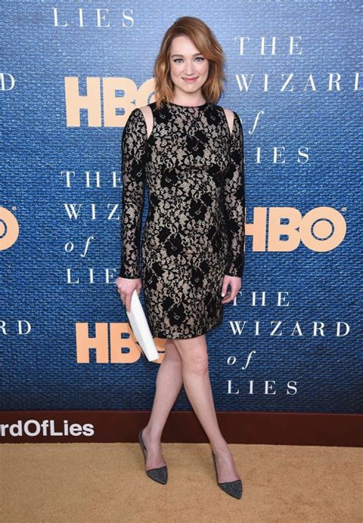 Kristen Connolly Net Worth | Celebrity Net Worth