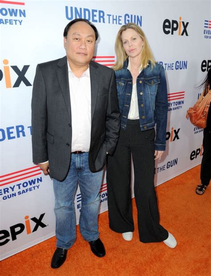 Kristin Bauer van Straten Net Worth