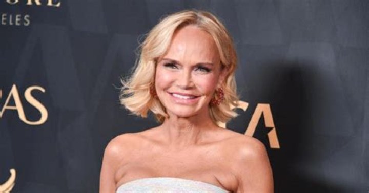 Kristin Chenoweth Net Worth | Celebrity Net Worth