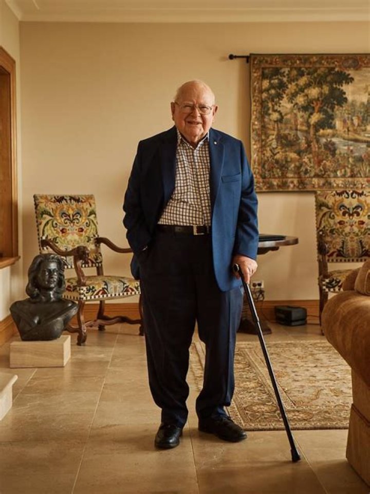 Len Ainsworth Net Worth | Celebrity Net Worth