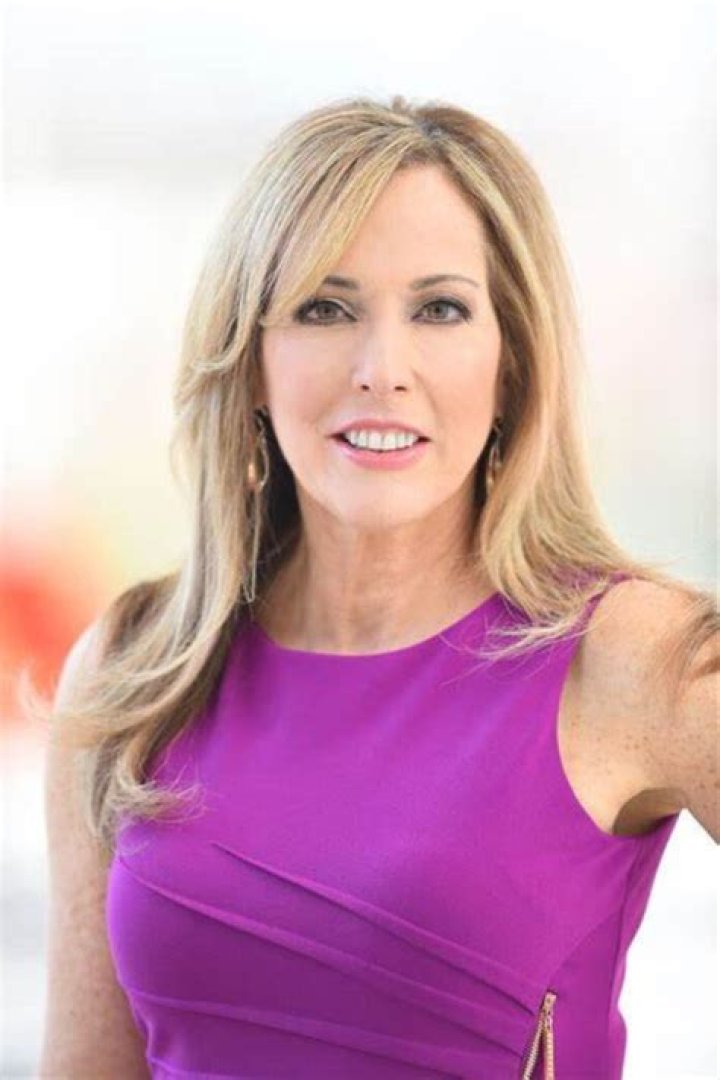 Linda Cohn Net Worth | Celebrity Net Worth
