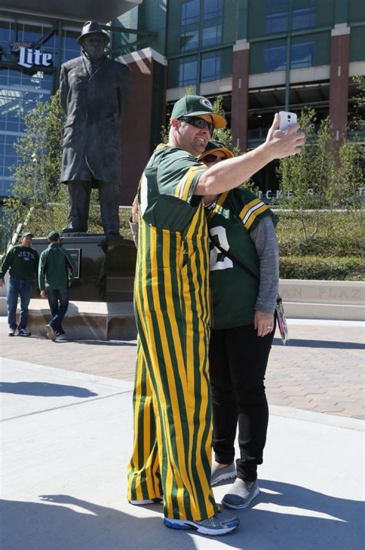 Lisa Canning Net Worth | Celebrity Net Worth