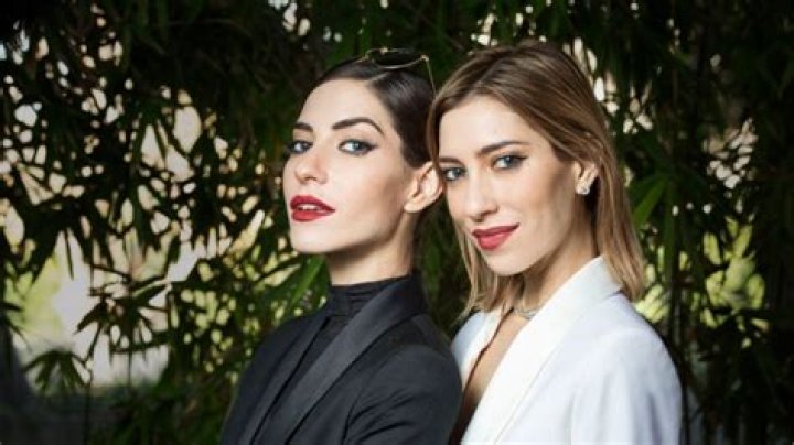 Lisa Origliasso Net Worth | Celebrity Net Worth