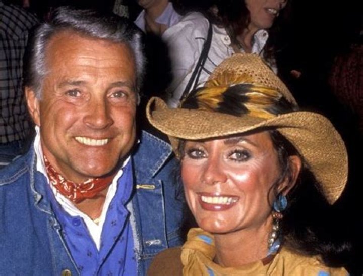 Lyle Waggoner Net Worth | Celebrity Net Worth