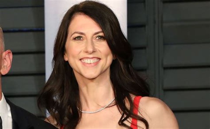 MacKenzie Scott Just Donated The Beverly Hills Compound She Bought With Jeff Bezos To Charity