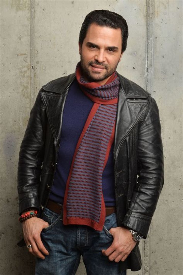 Manny Pérez Net Worth | Celebrity Net Worth