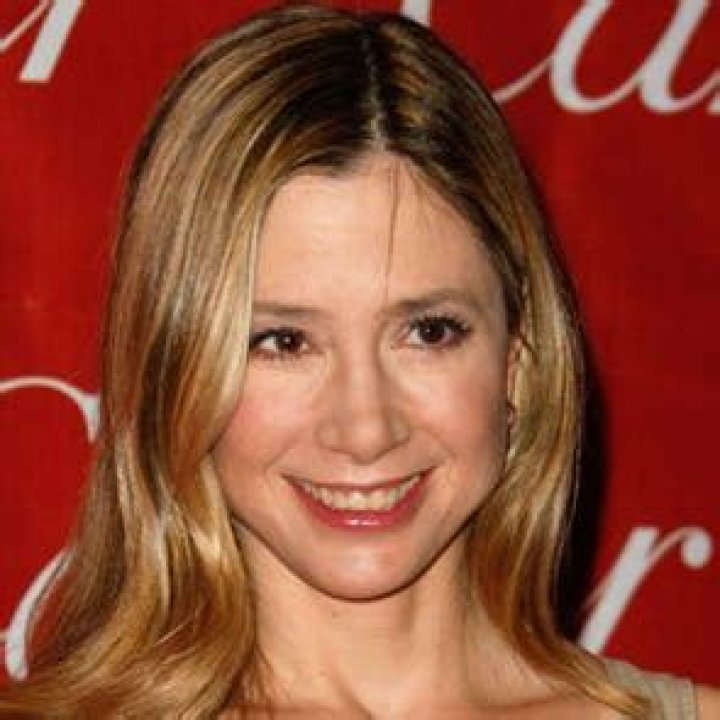Mira Sorvino Net Worth | Celebrity Net Worth