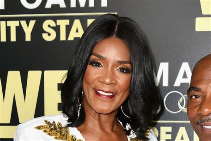 Momma Dee Net Worth | Celebrity Net Worth