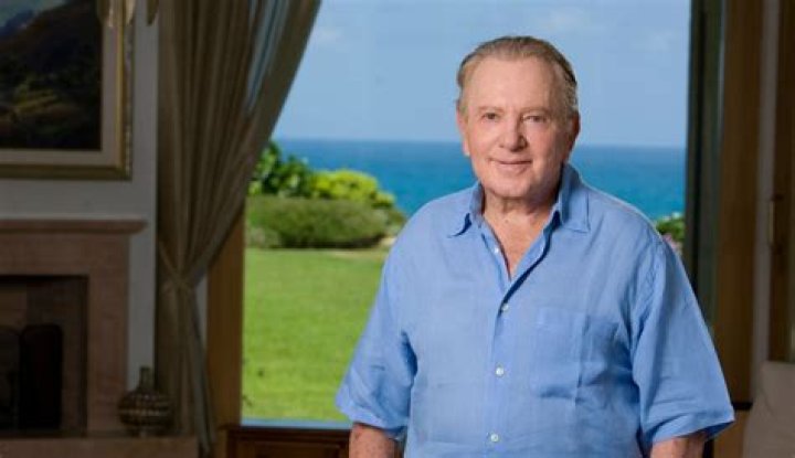 Morris Kahn Net Worth | Celebrity Net Worth