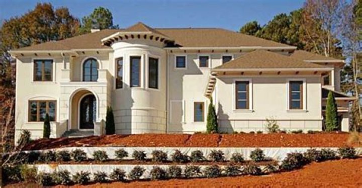 NeNe Leakes Is Now Throwing Shade From Her $2 Million Mansion