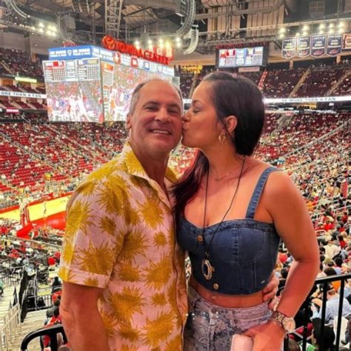 Omar Vizquel Net Worth | Celebrity Net Worth